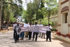 jaffna_university_demontration