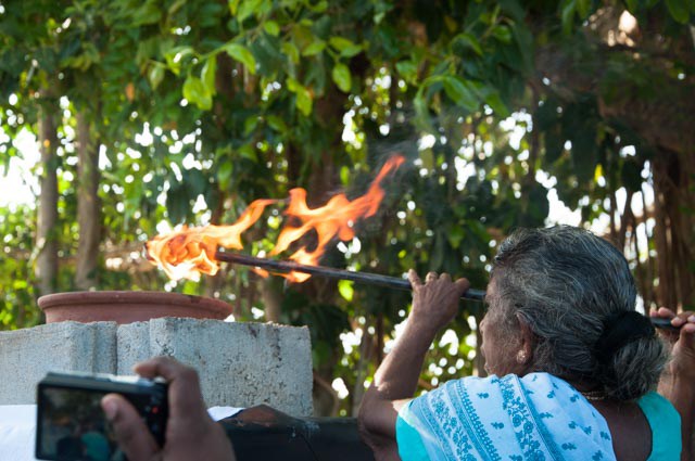 முள்ளிவாய்க்காலில் தியாகம் செய்த மக்களையும் போராளிகளையும் கொச்சைப்படுத்தும் போட்டி அமைப்புக்கள்