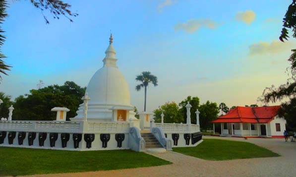 பிரித்தாளும் யுக்தியினூடாக வழி நடாத்தப்படும்   பௌத்த சிங்கள மயமாக்கல் திட்டம்: எஸ்.என். கோகிலவாணி