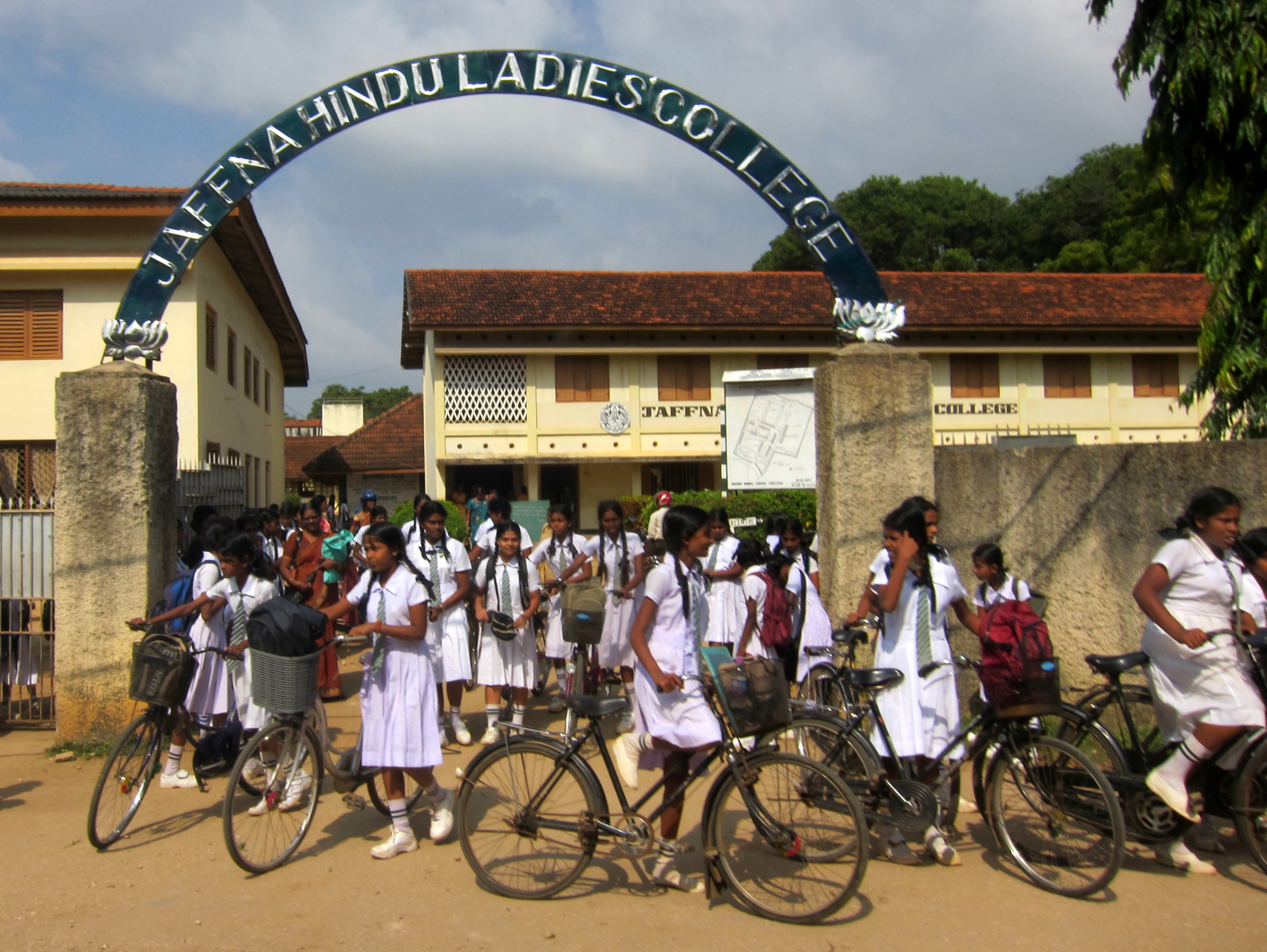 தேசியத்தைக் கூறுபோட்டுக் குதறும் தமிழ் அரசியல் கழுகுகள் : கோசலன்