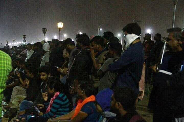 தமிழ் நாட்டின் ஜனவரிப் புரட்சி: தமிழக அரசின் சூழ்ச்சிக்கு அடிபணிய மறுக்கும் மக்கள்