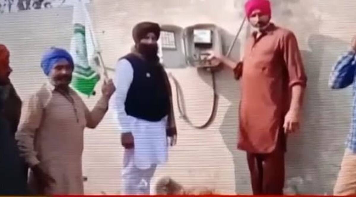 ஜியோ தொலைத் தொடர்பை முடக்கும் விவசாயிகள்!