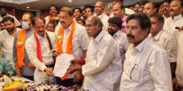 புதுச்சேரியில் பாஜகவால் அதிமுக அழிக்கப்பட்ட கதை!