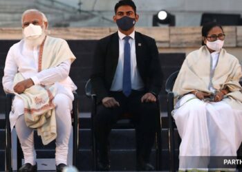 மோடிக்கு நோஸ் கட் கொடுத்த மம்தா அதிகார மோதல் உச்சம்!