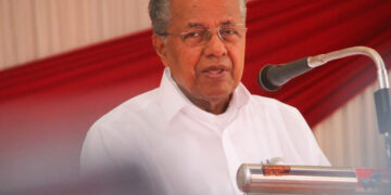 “ஒன்றாக நிற்போம்”-11 மாநில முதல்வர்களுக்கு கேரள முதல்வர் கடிதம்!