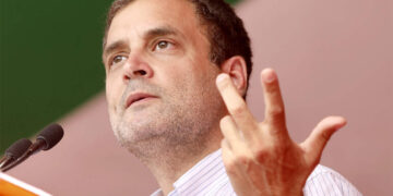 பொம்மை நாடகம் ஆடுகிறார் மோடி- ராகுல்காந்தி!