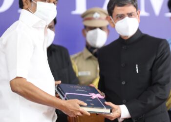 தமிழ்நாடு ஆளுநர் பதவியேற்பு-திருமா காங்கிரஸ் புறக்கணிப்பு!