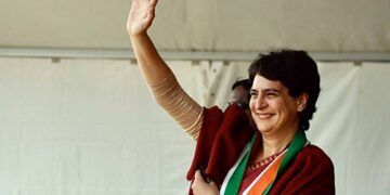 உபி தேர்தல் பரியங்கா தலைமையில் தேர்தலை எதிர்கொள்ளும் காங்கிரஸ்!