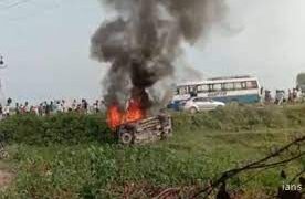 உ.பி போராடிய விவசாயிகள் மீது காரை ஏற்றி 9 பேரை கொலை செய்த பாஜக அமைச்சர் மகன் – வன்முறை!