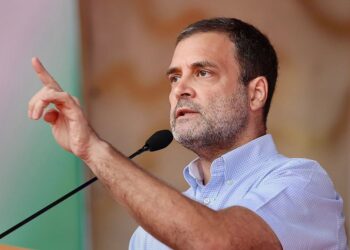 கிளர்ச்சி வெடிக்கும் ராகுல்காந்தி எச்சரிக்கை!