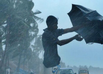 நாளை மாலை சென்னைக்கு அருகில் புயல் கரை கடக்கும்!