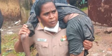 பெண் காவலரால் மீட்கப்பட்ட இளைஞர்  உயிரிழப்பு!