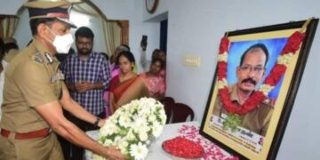 துப்பாக்கி வைத்துக் கொள்ளும் அதிகாரம்-கரிகாலன்