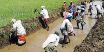 நூறு நாள் வேலைத் திட்டத்தை முடக்க முயற்சி!