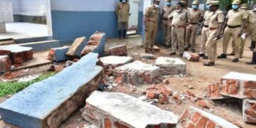 தனியார் பள்ளி சுவர் இடிந்து 3 மாணவர்கள் பலி!