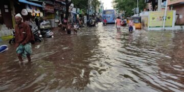 திடீர் மழை வெள்ளக்காடானது சென்னை!