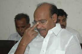 வன்னியர் இட ஒதுக்கீடு நீதிமன்ற தடையை விலக்க உச்சநீதிமன்றம் மறுப்பு!